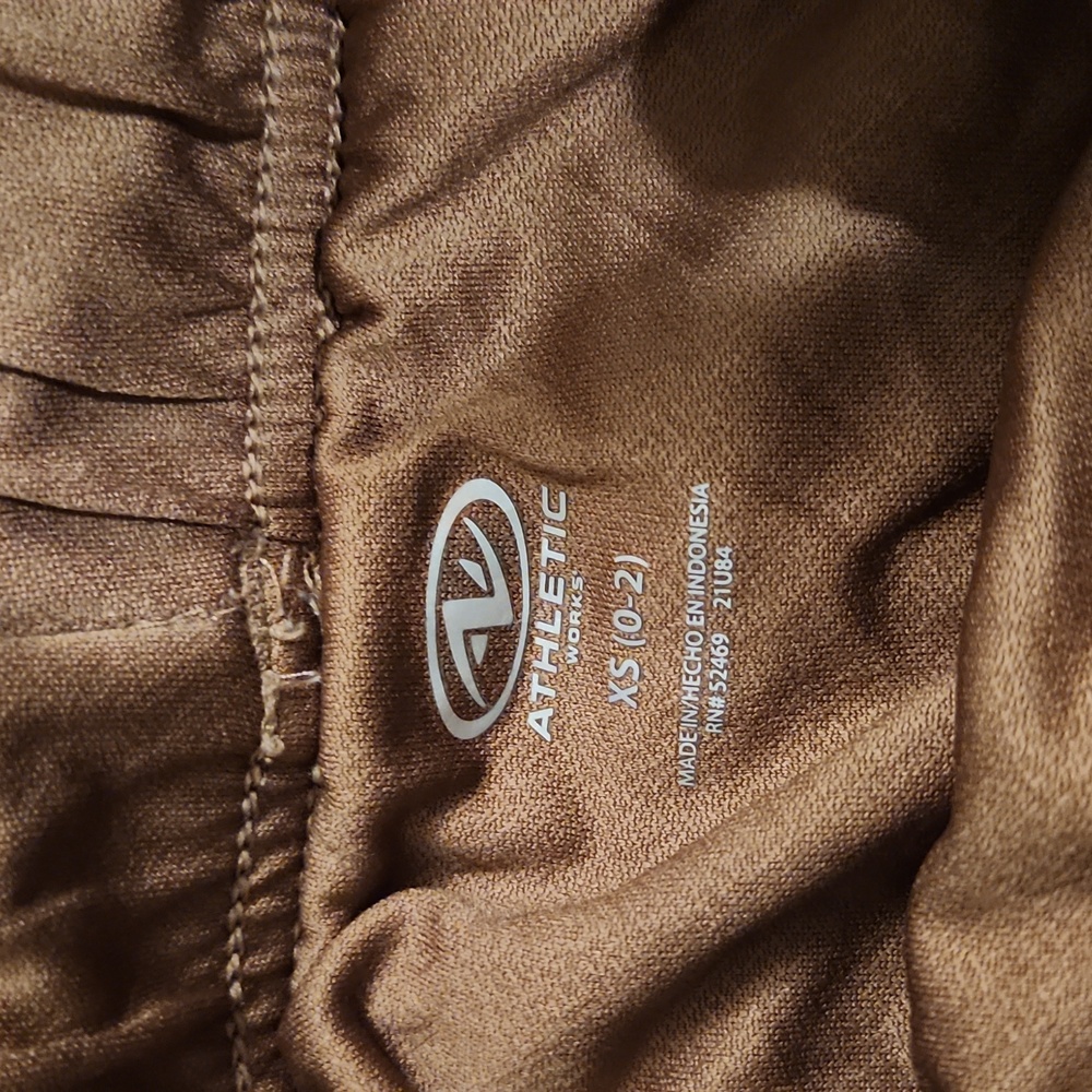 🐻 Stylish Brown Patterned Women's Shorts Size XS - Picture 2 of 2